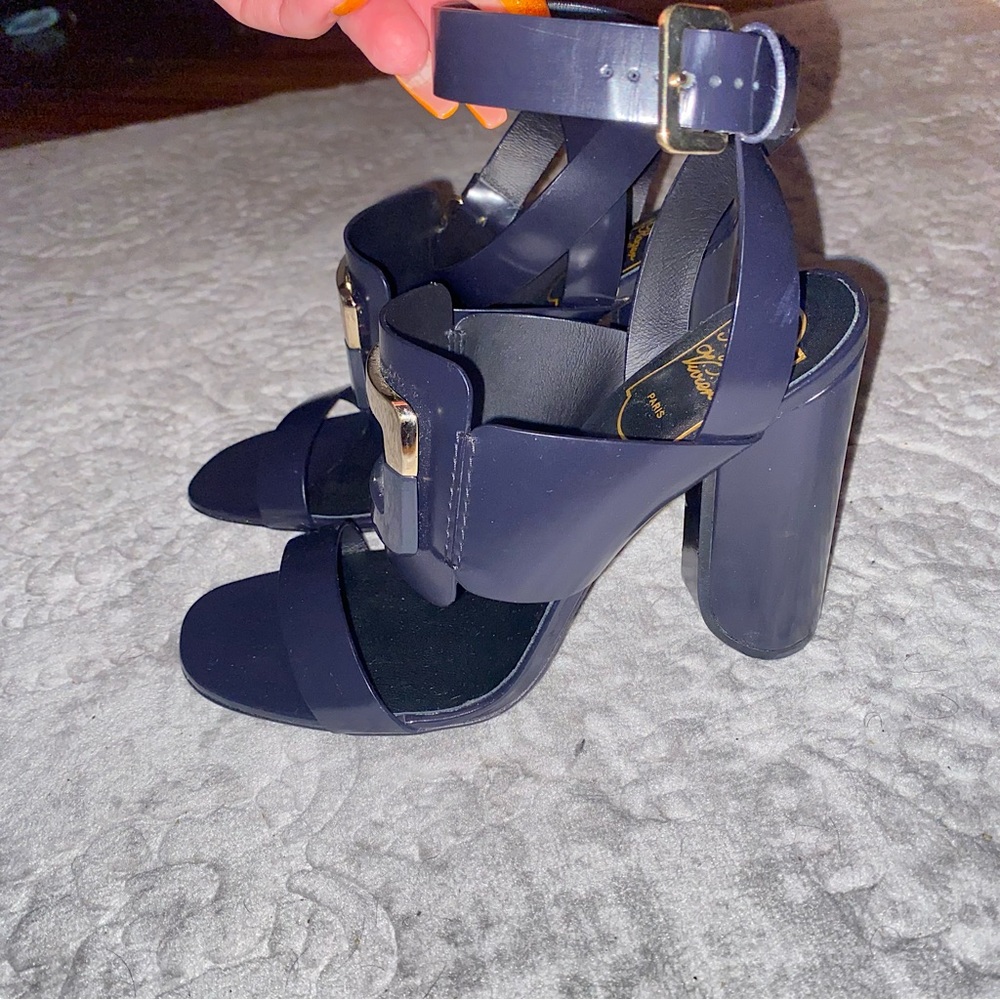 Roger Vivier deep navy gold emblem buckle leather block heels size 37